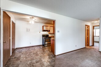 Covington Place Apartments in St. Cloud, MN - Foto de edificio - Interior Photo