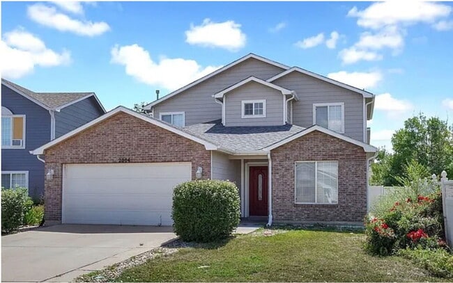 property at 2004 Mirror Ct