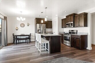 5823 Firebird Wy in Saint George, UT - Building Photo - Building Photo