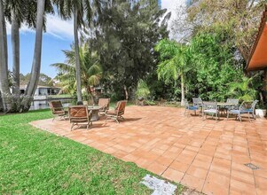 11300 Griffing Blvd in Biscayne Park, FL - Building Photo - Building Photo