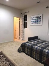 20552 Suzie Ln in Santa Clarita, CA - Building Photo - Building Photo