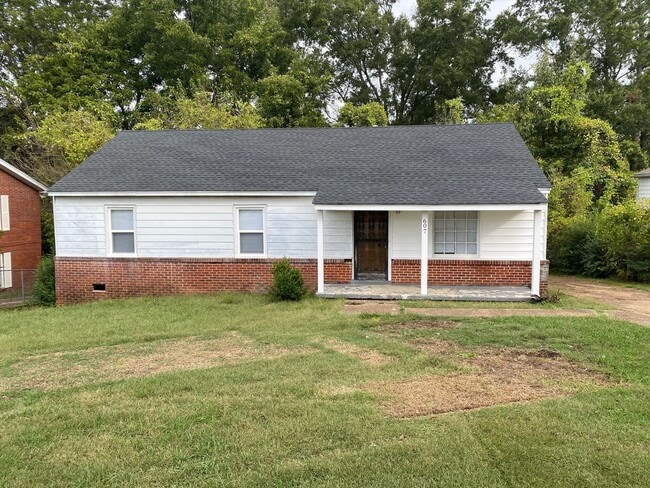 property at 607 Arlington Ave