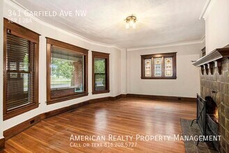 341 Garfield Ave NW in Grand Rapids, MI - Building Photo - Building Photo