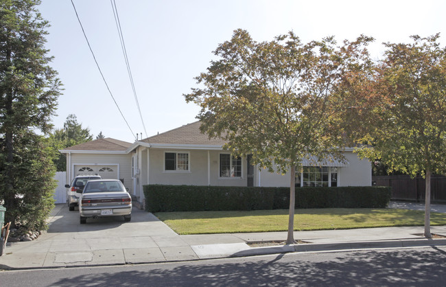 725-727 Sapphire St in Redwood City, CA - Building Photo - Building Photo