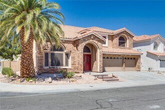 3913 Diamond Ridge St in Las Vegas, NV - Building Photo - Building Photo