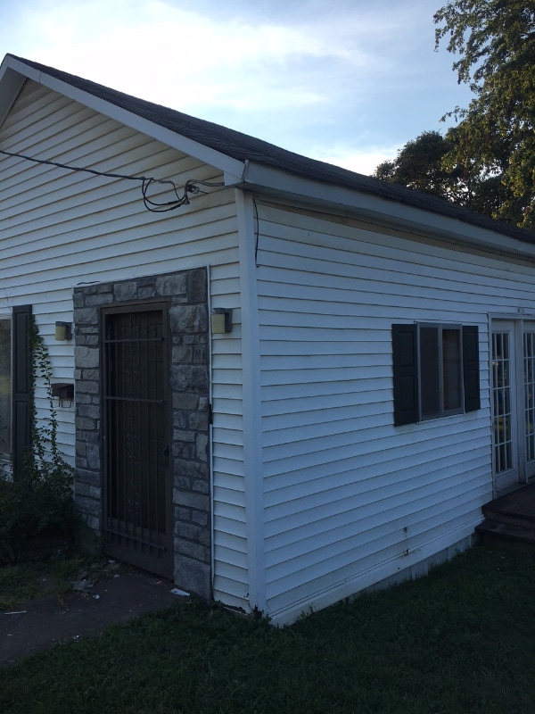 property at 811 E Main St