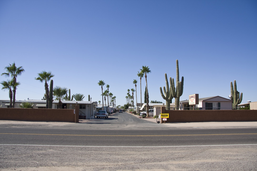 Ironwood MH & RV-105 in Apache Junction, AZ - Building Photo