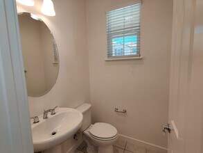 501 Briar Pointe Pl in Roseville, CA - Building Photo - Building Photo