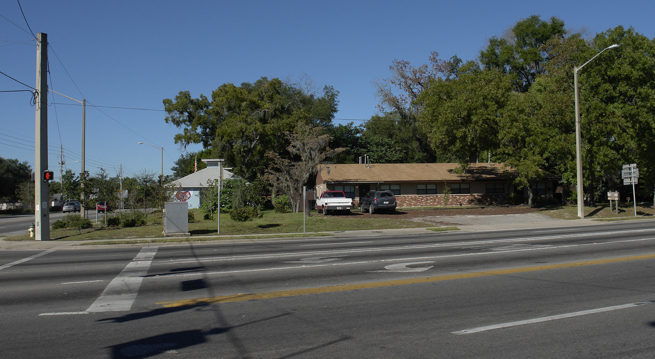 3910 NW 6th St in Gainesville, FL - Building Photo