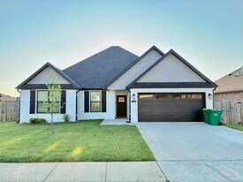 460 Leslie Ln in Centerton, AR - Building Photo