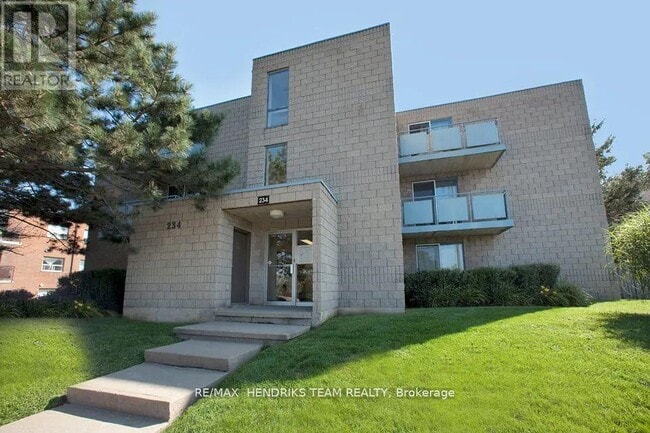 property at 16 Capner St