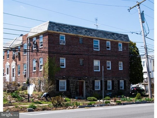 property at 3301 Indian Queen Ln