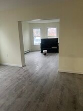 5 Strand Pl in Southbridge, MA - Building Photo - Building Photo