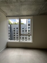 284 NW 31st St, Unit B7 in Miami, FL - Foto de edificio - Building Photo