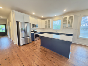 4922 Indiana Ave in Nashville, TN - Building Photo - Building Photo