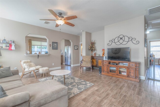 22123 Holly Branch Dr in Tomball, TX - Building Photo - Building Photo