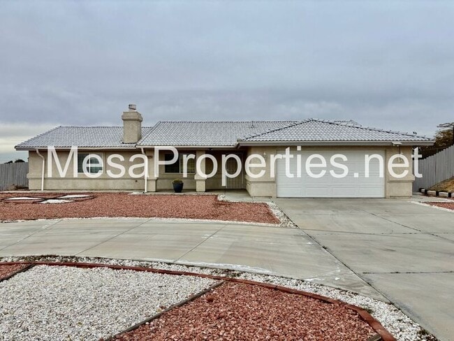 14744 Hopland St in Victorville, CA - Building Photo - Building Photo