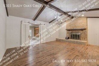 5303 Shady Oak Cir in Kingsland, TX - Foto de edificio - Building Photo