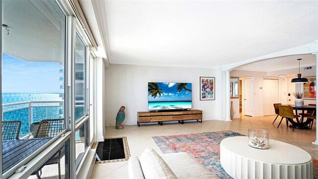 3430 Galt Ocean Dr in Fort Lauderdale, FL - Building Photo - Building Photo
