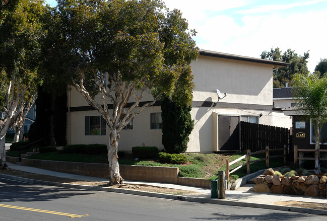 230 Mathilda Dr in Goleta, CA - Building Photo - Building Photo