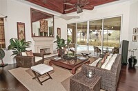 6967 Green Tree Dr in Naples, FL - Foto de edificio - Building Photo