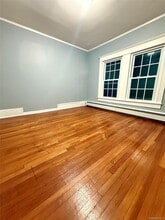 9 Arlington Pl in Newburgh, NY - Building Photo - Building Photo