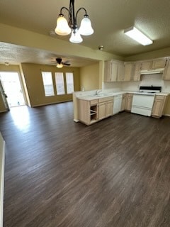 property at 7805 Grizzley Dr