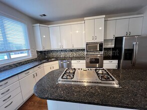 1423 W Oakdale Ave in Chicago, IL - Building Photo - Building Photo