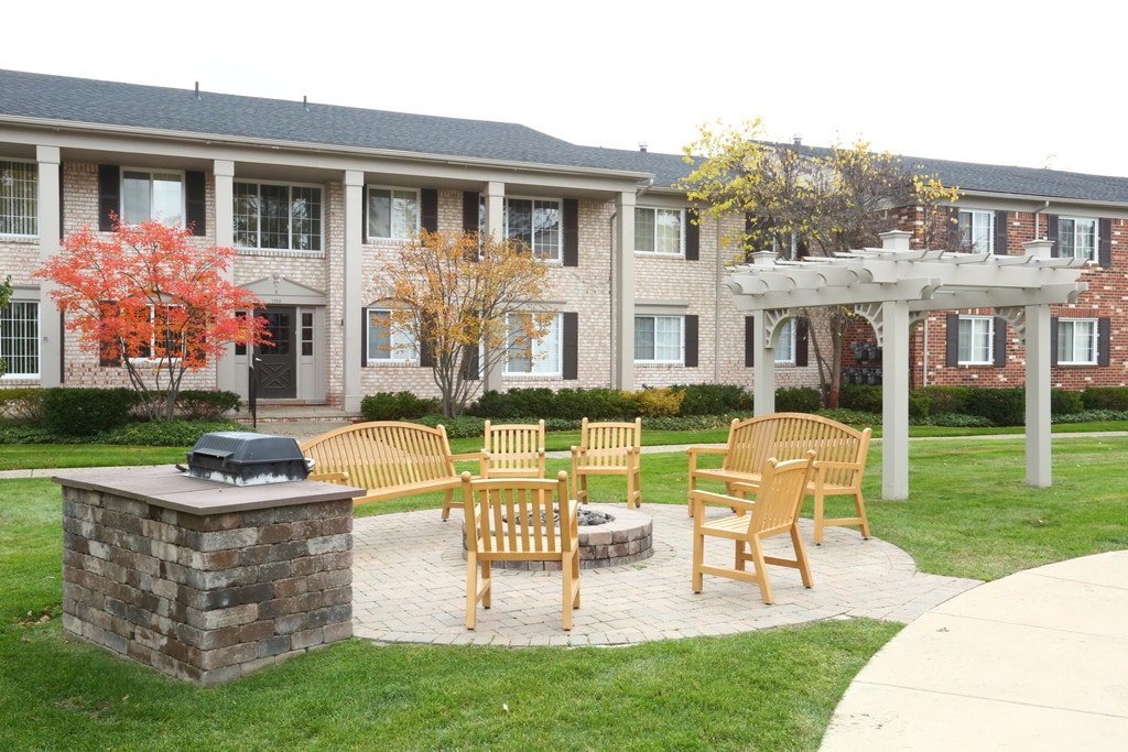 Woodbury Gardens Apartments & Townhomes in Ann Arbor, MI