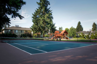 Willow Hill Apartments in Puyallup, WA - Foto de edificio - Building Photo