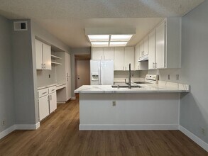 5460 Colony Field Dr in San Jose, CA - Building Photo - Building Photo