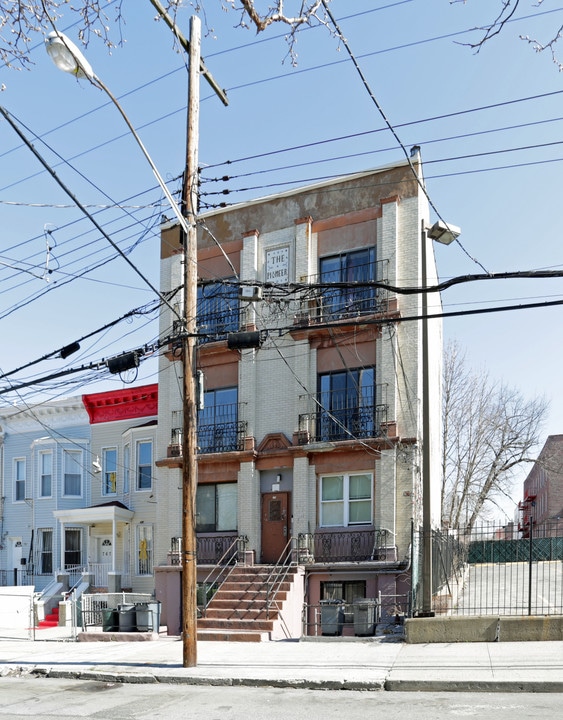 The Pioneer in Bronx, NY - Building Photo