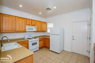 2577 Divine Sky Dr in Henderson, NV - Building Photo - Building Photo