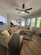 980 Mays Ln SW in Atlanta, GA - Building Photo - Building Photo