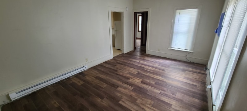 508 W Lyon St in Marshall, MN - Building Photo