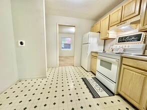 102 Carter Sells Rd in Johnson City, TN - Foto de edificio - Building Photo