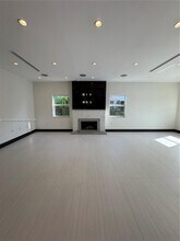 2209 Red Rd in Miami, FL - Building Photo - Building Photo