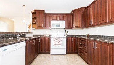 The Linden in Dartmouth, NS - Building Photo - Building Photo