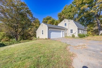 101 Hungary Rd in Granby, CT - Building Photo - Building Photo