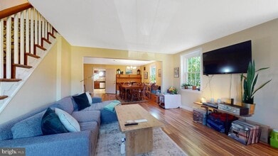 769 Ardmore Ave in Ardmore, PA - Building Photo - Building Photo