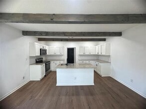 607 E Monterey St in Denison, TX - Building Photo - Building Photo