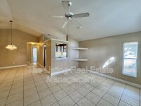 12215 Upstream Ct in Orlando, FL - Foto de edificio - Building Photo