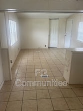 23 Country Village Dr in Candler, NC - Building Photo - Building Photo