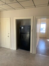 12 Pleasant St, Unit First Floor in Hanover, PA - Building Photo - Building Photo
