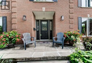 489 Branstone Dr in Waterloo, ON - Building Photo - Building Photo
