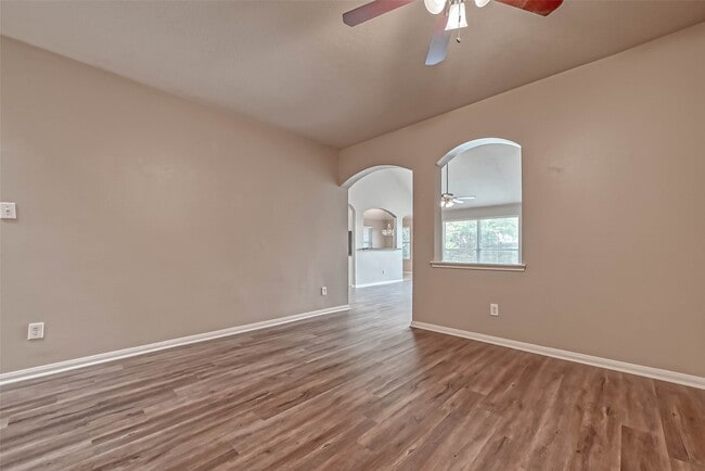 property at 911 Bent Sail Ln