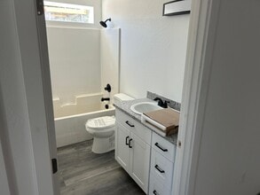 3960 S Pacific Hwy in Phoenix, OR - Building Photo - Building Photo