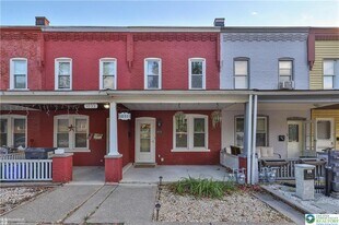 1035 Spring St in Bethlehem, PA - Building Photo