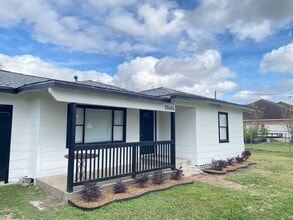 10404 Windsor Ln in Houston, TX - Building Photo - Building Photo