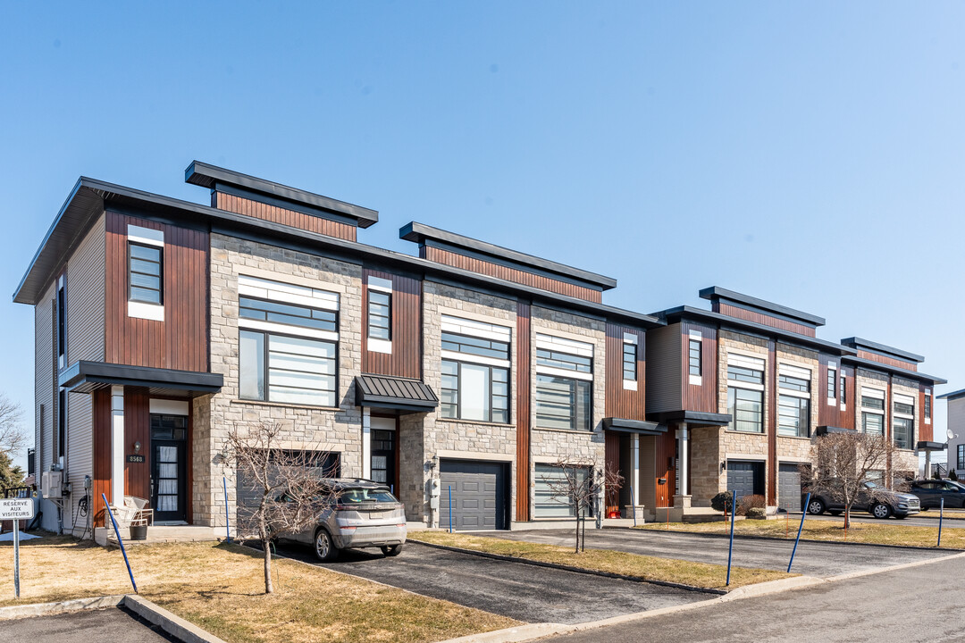 8562 Du Marie-Joseph St in Lévis, QC - Building Photo